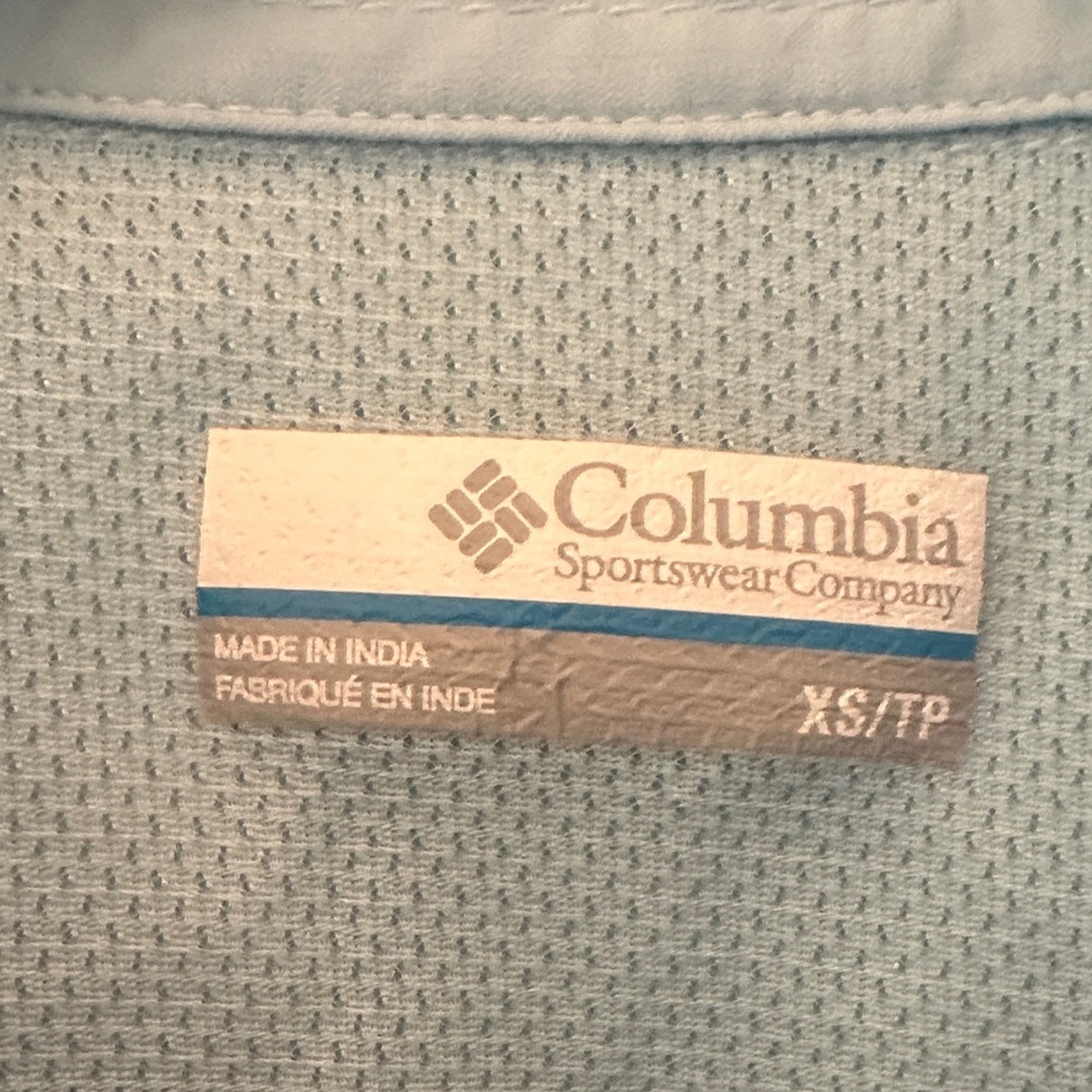Columbia Light Blue Omni-Shade top - Picture 2 of 6